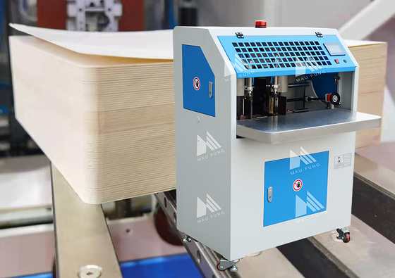 Kartu Kertas Notebook Pneumatic Double Head Round Corner Cutting Machine MF-DCM470